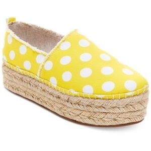 🌵Betsey Johnson Flouncee Espadrille Platforms